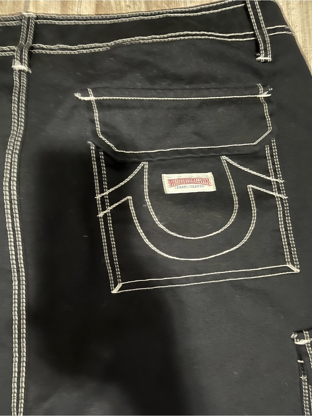 True Religion Men's Black Straight Jeans with Contrast White Stitching - Picture 4 of 5